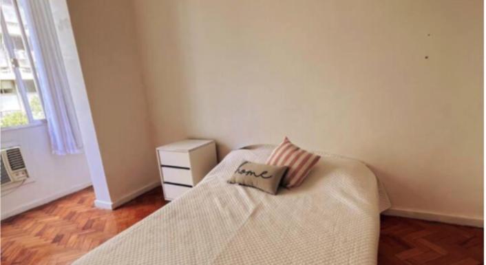Apartamento Completo A 200 Metros Da Praia Em Copacabana Apartamento